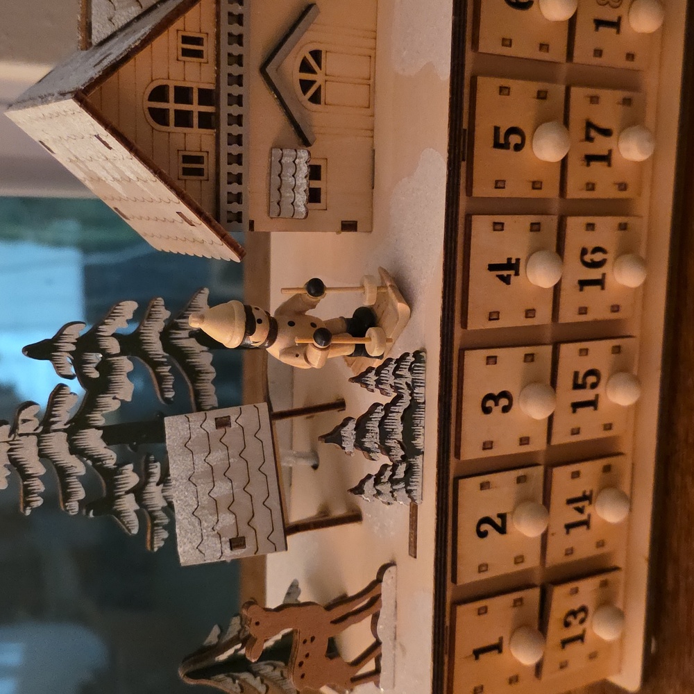 Anthropologie Hansel Advent Calendar with Lights - Picture 10 of 12